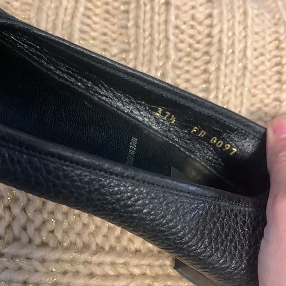 Authentic Louis Vuitton flats.  7-1/2 - Picture 11 of 12